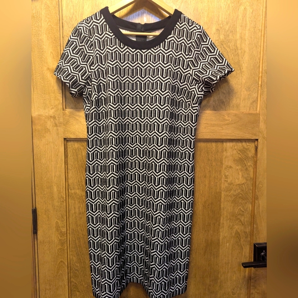 Banana Republic Black and White Geometric Midi Dress